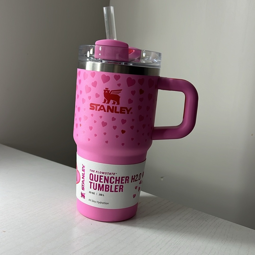 Target exclusive Stanley Valentine Sweethearts 2025. Pink 20 oz